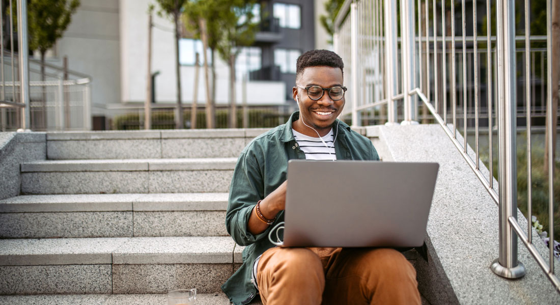 Hire-Top-Talent-Startups-Have-Enough-on-their-Plate