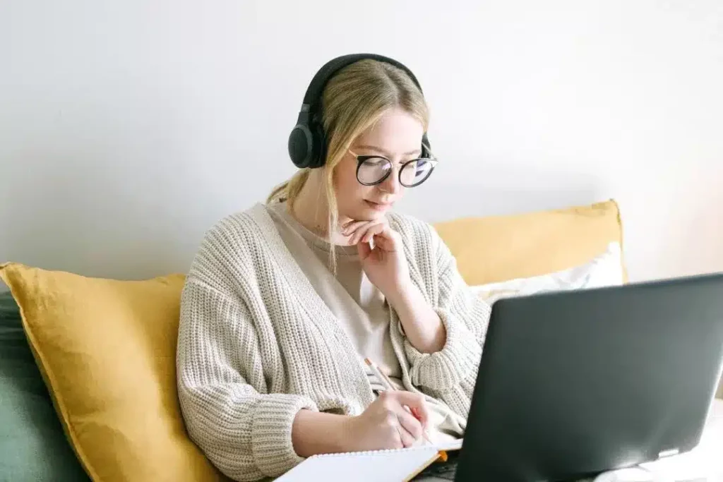 Remote vs. Onsite Teams: Which Works Best for Startups?